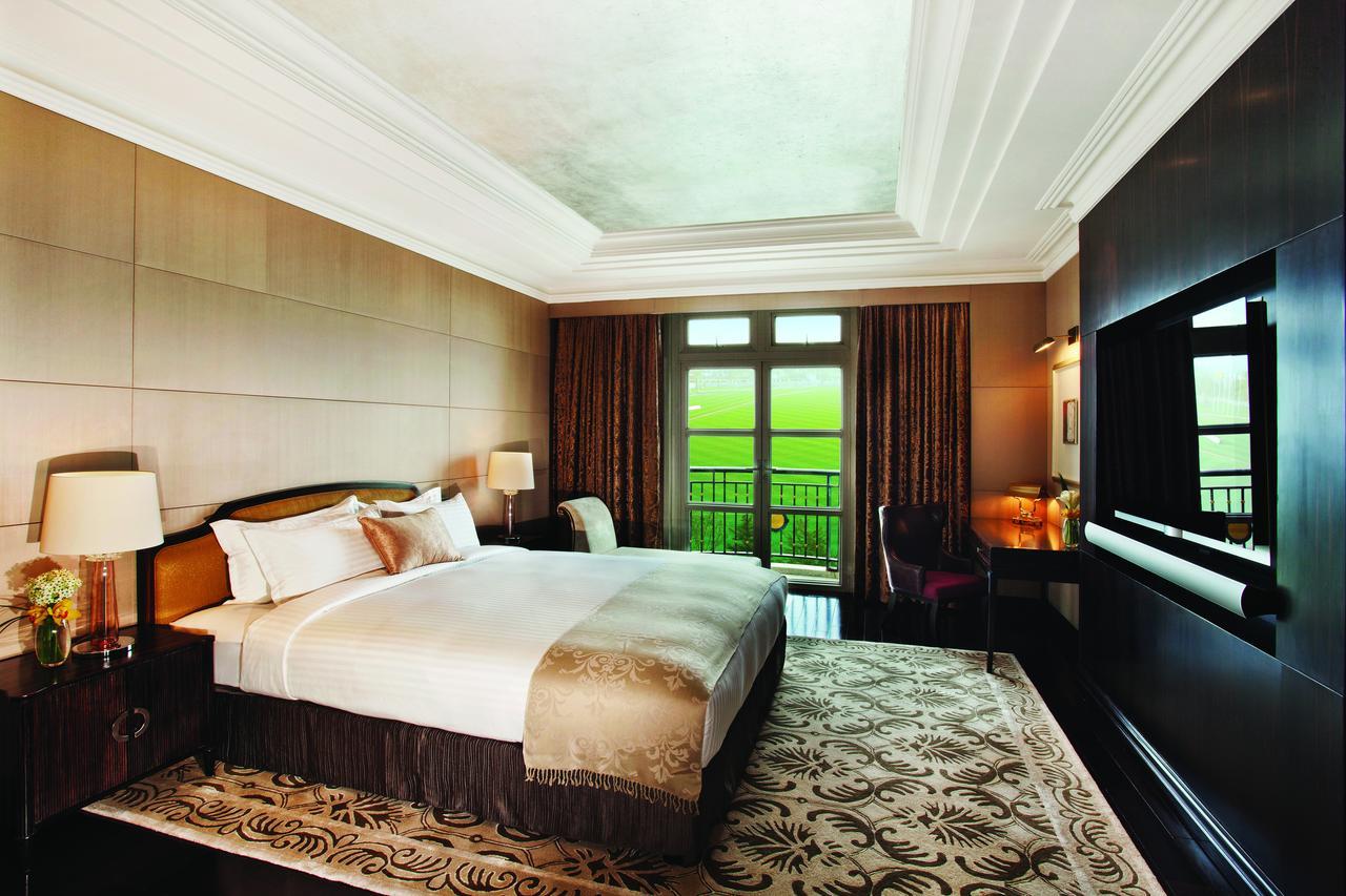 Tianjin Goldin Metropolitan Polo Club Hotel Xiqing Bagian luar foto