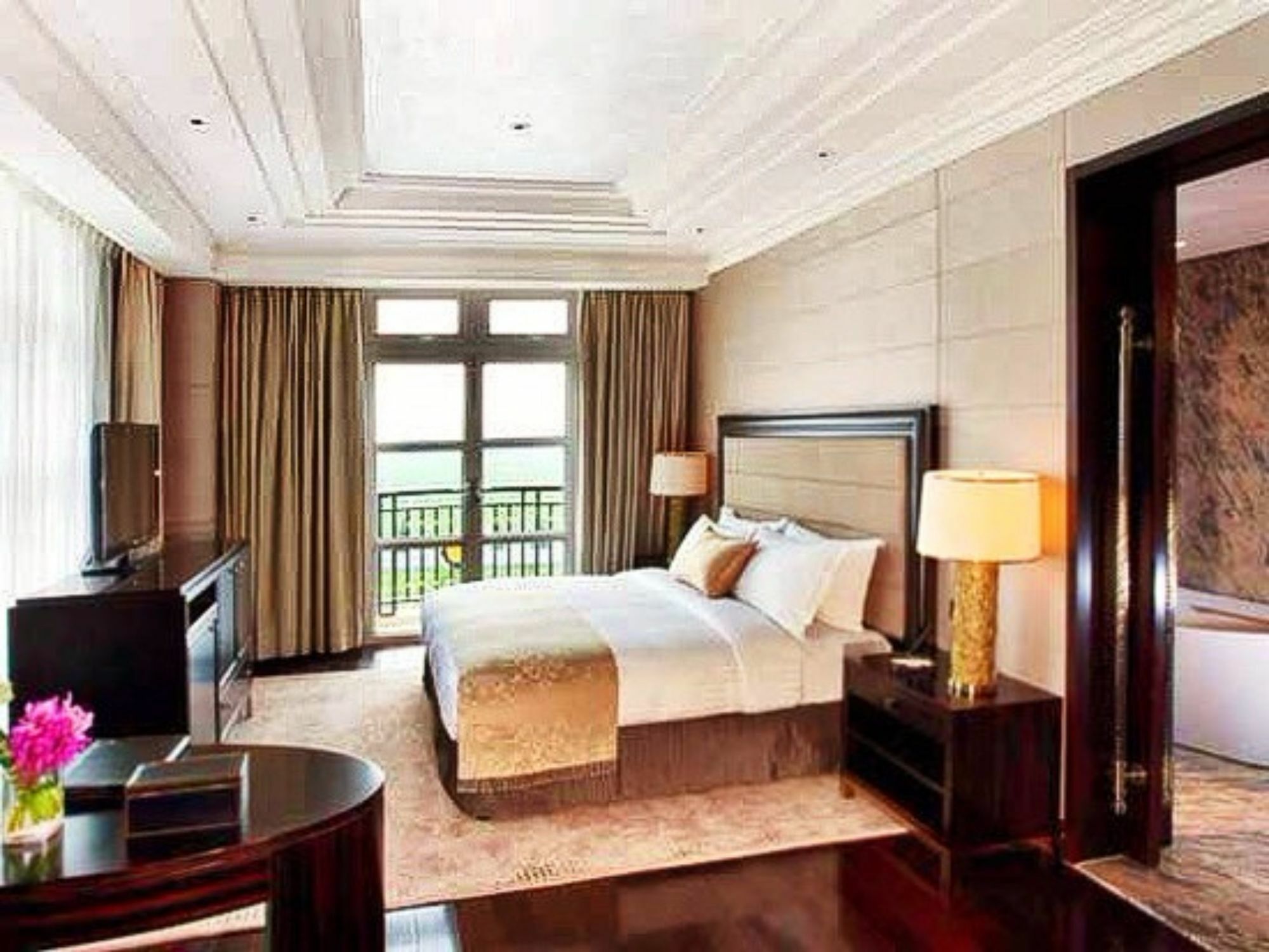 Tianjin Goldin Metropolitan Polo Club Hotel Xiqing Bagian luar foto